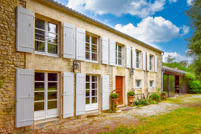 Maison à vendre à L'Houmeau, Charente-Maritime, Poitou-Charentes, avec Leggett Immobilier