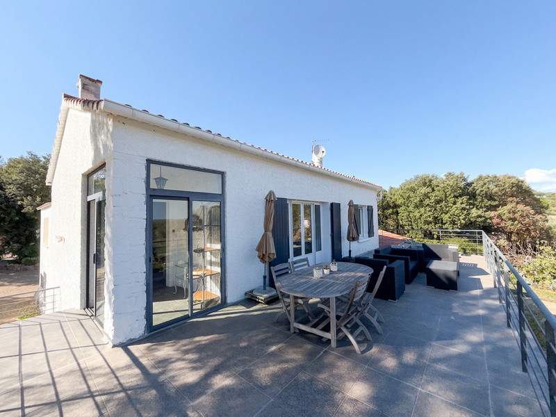 French property for sale in Cotignac, Var - €837,400 - photo 4