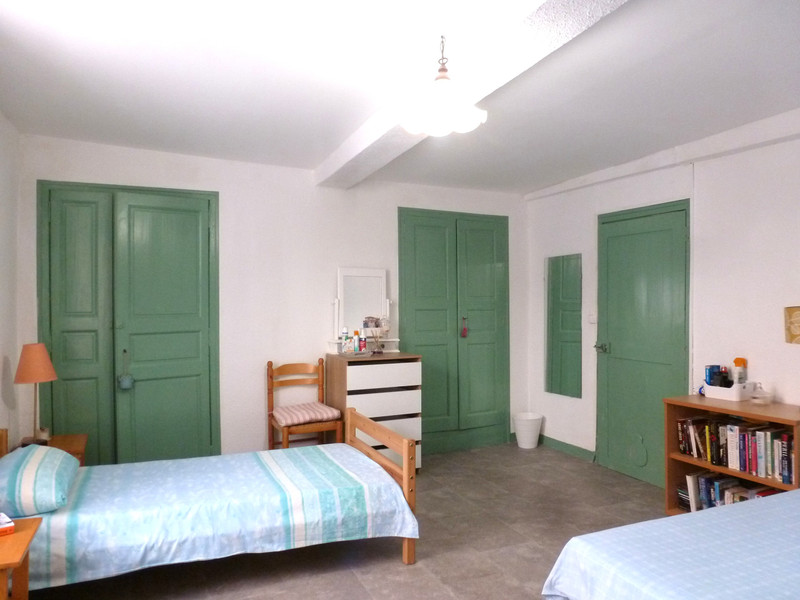 French property for sale in Cruzy, Hérault - €175,000 - photo 4