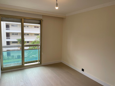 French property for sale in Nice, Alpes-Maritimes - €650,000 - photo 6