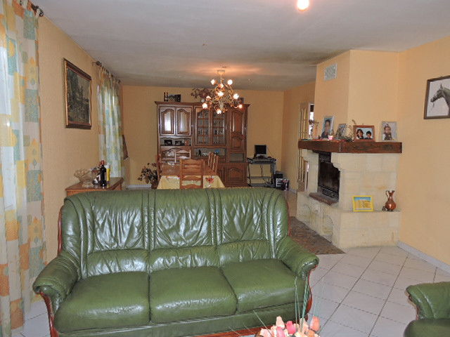 French property for sale in Saint-Laurent-sur-Manoire, Dordogne - €278,200 - photo 10