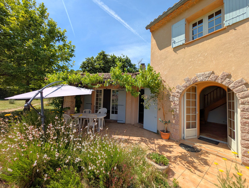 French property for sale in Vaison-la-Romaine, Vaucluse - €480,000 - photo 2
