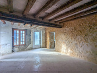 Maison à vendre à Noyant-Villages, Maine-et-Loire - 47.600 € - photo 4