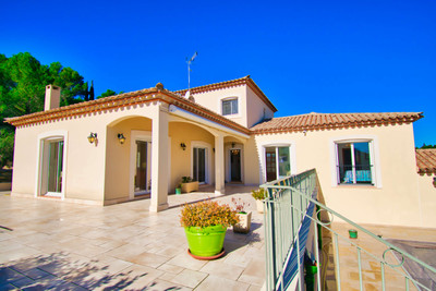 Maison à vendre à Fontjoncouse, Aude, Languedoc-Roussillon, avec Leggett Immobilier