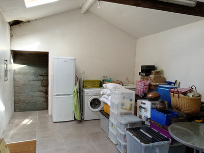 French property for sale in La Chapelle-Bâton, Vienne - €204,120 - photo 10