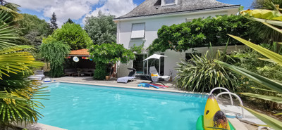 French property for sale in Saint-Nicolas-de-Redon, Loire-Atlantique - €545,490 - photo 2