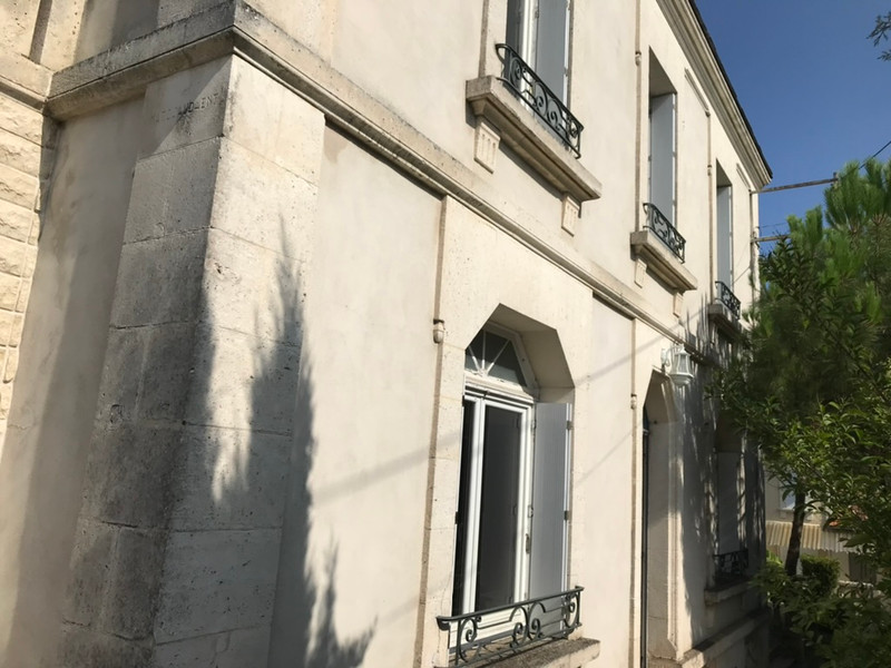 Vente Maison 160m² 7 Pièces à Angoulême (16000) - Leggett Immobilier