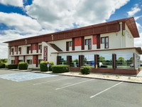 Commerce à vendre à Thouars, Deux-Sèvres - 1.590.000 € - photo 1