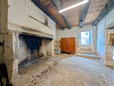 French property for sale in Vaunac, Dordogne - €247,500 - photo 9