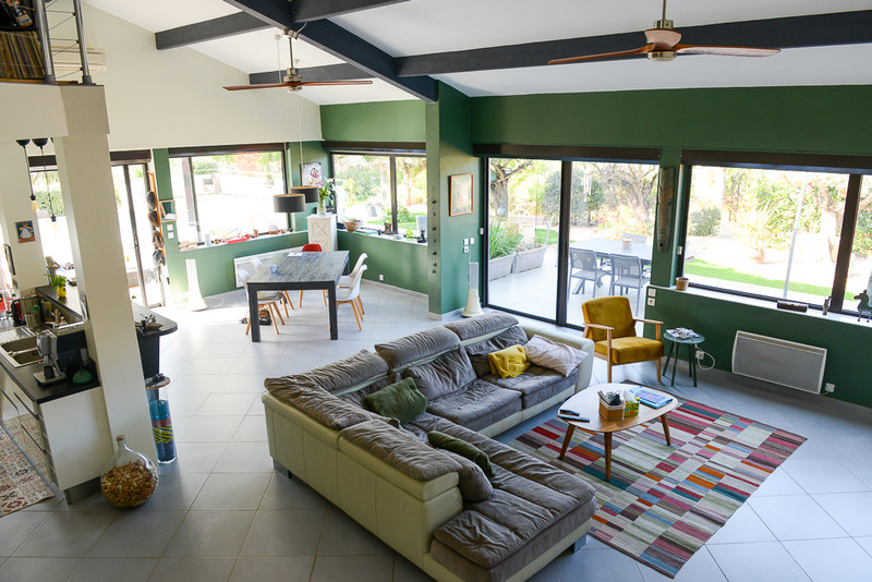 French property for sale in Bormes-les-Mimosas, Var - €945,000 - photo 2