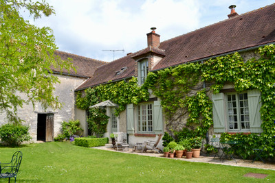 Maison à vendre à Château-Landon, Seine-et-Marne, Île-de-France, avec Leggett Immobilier
