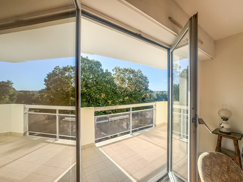French property for sale in Le Chesnay-Rocquencourt, Yvelines - €399,000 - photo 2