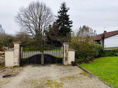 French property for sale in Le Grand-Madieu, Charente - €178,200 - photo 9