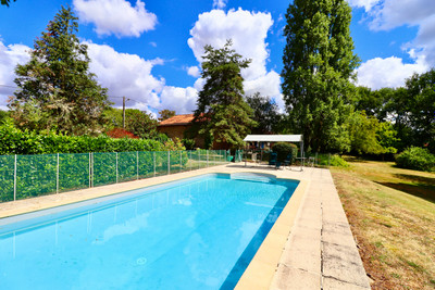 French property for sale in Montbron, Charente - €318,000 - photo 2