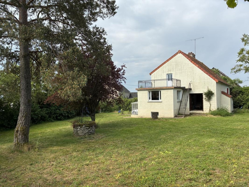 French property for sale in Mont-et-Marré, Nièvre - €110,000 - photo 0