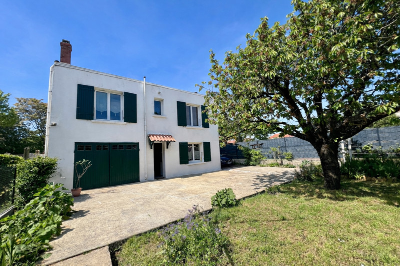 French property for sale in Marennes-Hiers-Brouage, Charente-Maritime - €418,700 - photo 0