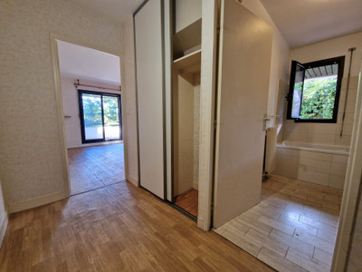 French property for sale in Le Bouscat, Gironde - €162,000 - photo 5