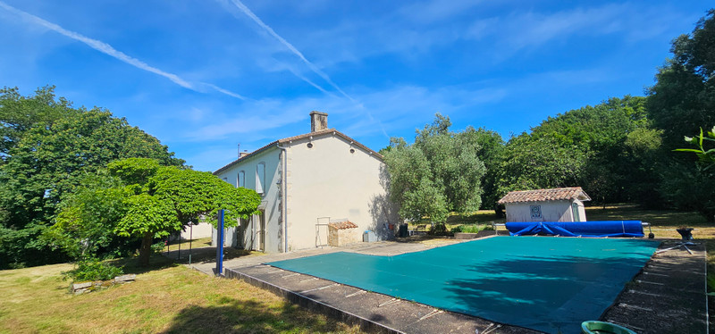 French property for sale in Prailles-La Couarde, Deux-Sèvres - €339,200 - photo 1
