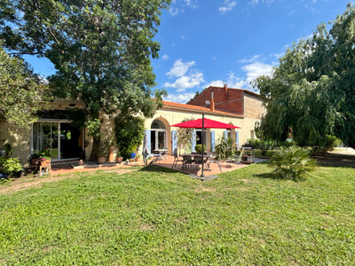 Maison à vendre à Castelnou, Pyrénées-Orientales, Languedoc-Roussillon, avec Leggett Immobilier