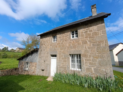French property for sale in Auzances, Creuse - €109,000 - photo 3