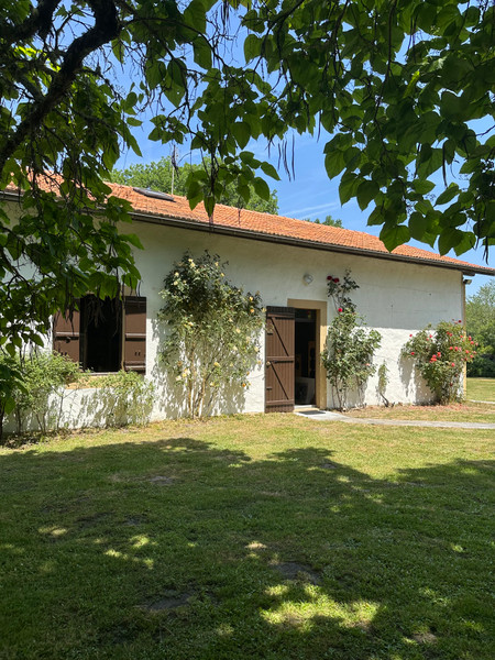 French property for sale in Bazas, Gironde - €266,000 - photo 3
