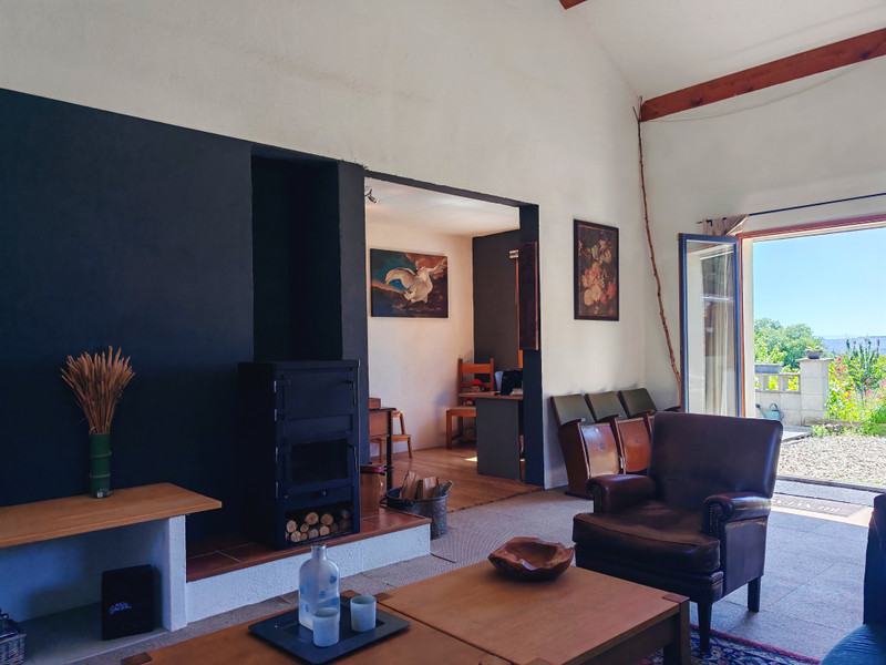 French property for sale in Teilhet, Puy-de-Dôme - €282,000 - photo 2