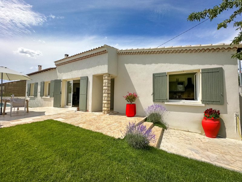 Maison à vendre à Les Angles, Gard - 410 000 € - photo 1