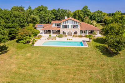 French property for sale in Arcangues, Pyrénées-Atlantiques - €3,995,000 - photo 3