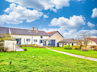 Maison à vendre à Cusset, Allier - 359.300 € - photo 1