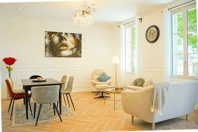 French property for sale in Saint-Émilion, Gironde - €1,170,000 - photo 2