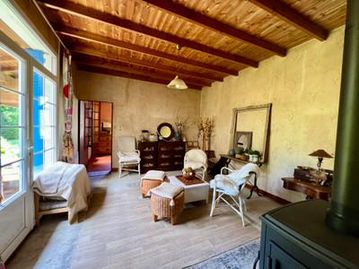 French property for sale in Boutenac-Touvent, Charente-Maritime - €178,200 - photo 2