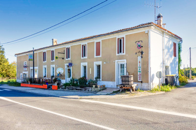 Maison à vendre à Meux, Charente-Maritime, Poitou-Charentes, avec Leggett Immobilier