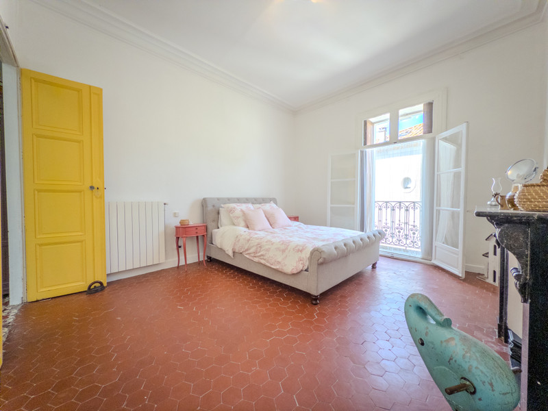 French property for sale in Roujan, Hérault - €285,000 - photo 9