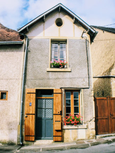 Maison à vendre à Saint-Gaultier, Indre, Centre, avec Leggett Immobilier