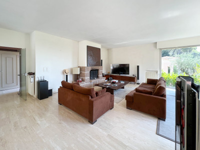 French property for sale in Vallauris, Alpes-Maritimes - €925,000 - photo 8