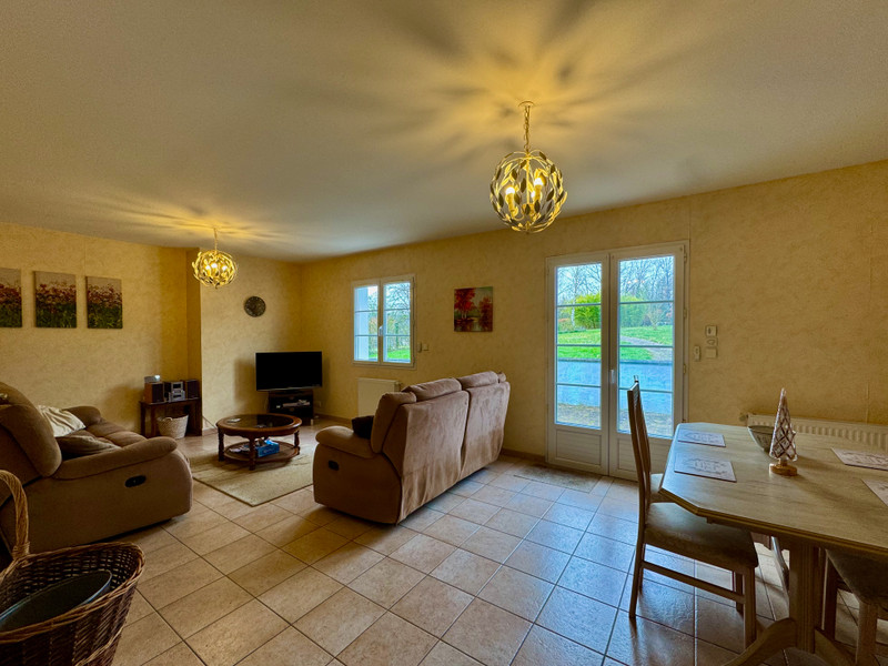 French property for sale in Gennes-Val-de-Loire, Maine-et-Loire - €270,000 - photo 4