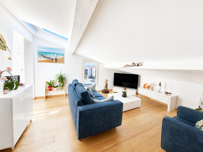 French property for sale in Le Castellet, Var - €299,999 - photo 6