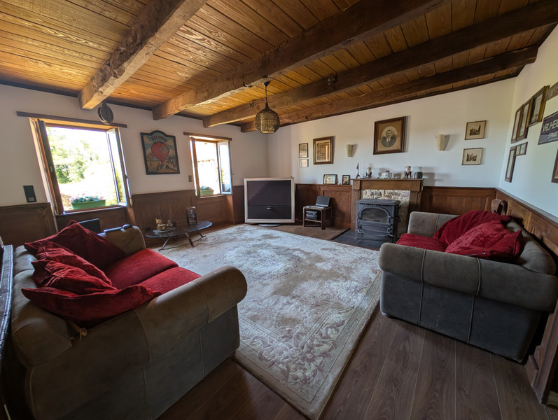 French property for sale in Lanuéjouls, Aveyron - €239,400 - photo 4