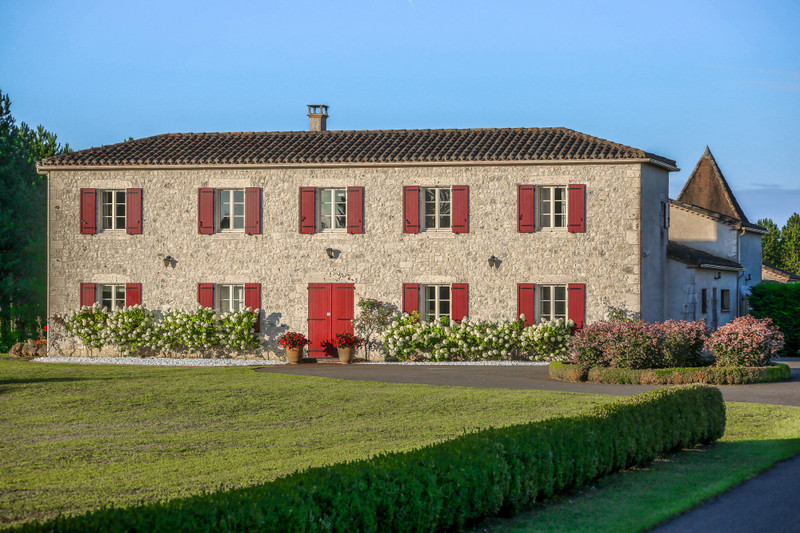 House for sale in Roquecor High quality Quercy