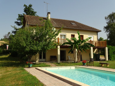 Maison à vendre à Saint-Antoine-d'Auberoche, Dordogne, Aquitaine, avec Leggett Immobilier