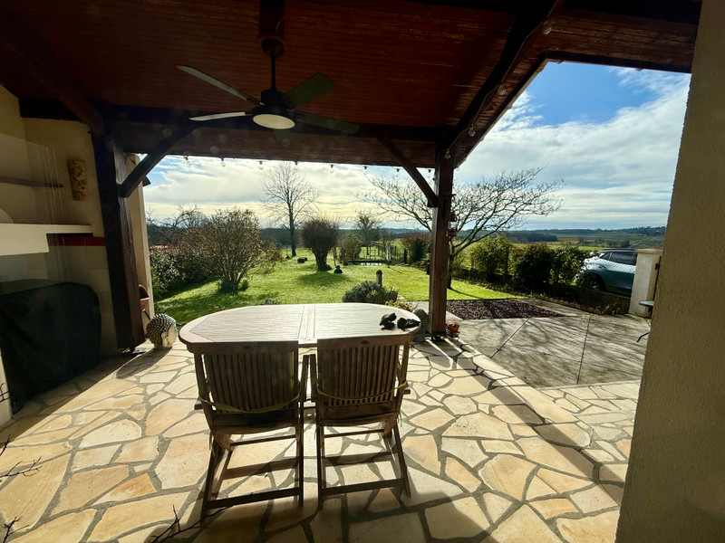 French property for sale in Brie-sous-Chalais, Charente - €399,999 - photo 9