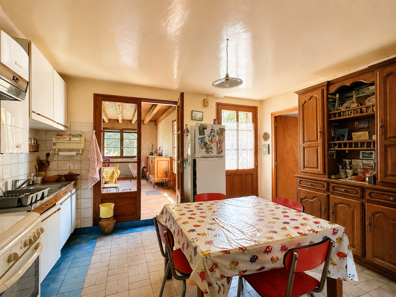 French property for sale in La Trimouille, Vienne - €65,000 - photo 3