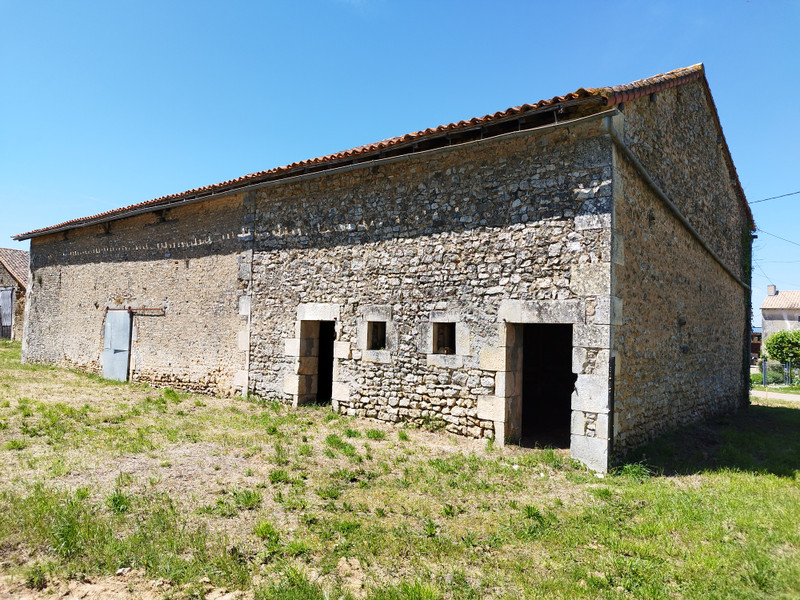 French property for sale in Savigné, Vienne - €36,600 - photo 2