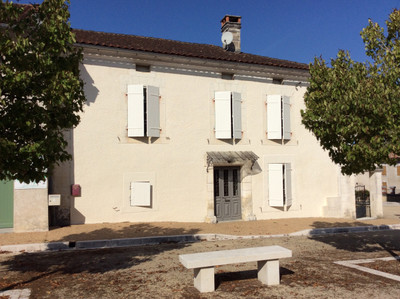 Maison à vendre à Monsec, Dordogne, Aquitaine, avec Leggett Immobilier