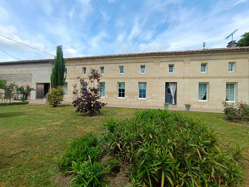 French property for sale in Les Peintures, Gironde - €503,150 - photo 1