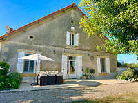Maison à vendre à Lamonzie-Saint-Martin, Dordogne - 245.000 € - photo 2