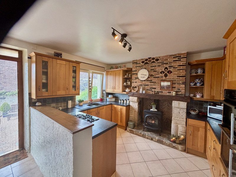 French property for sale in Jumilhac-le-Grand, Dordogne - €279,000 - photo 2