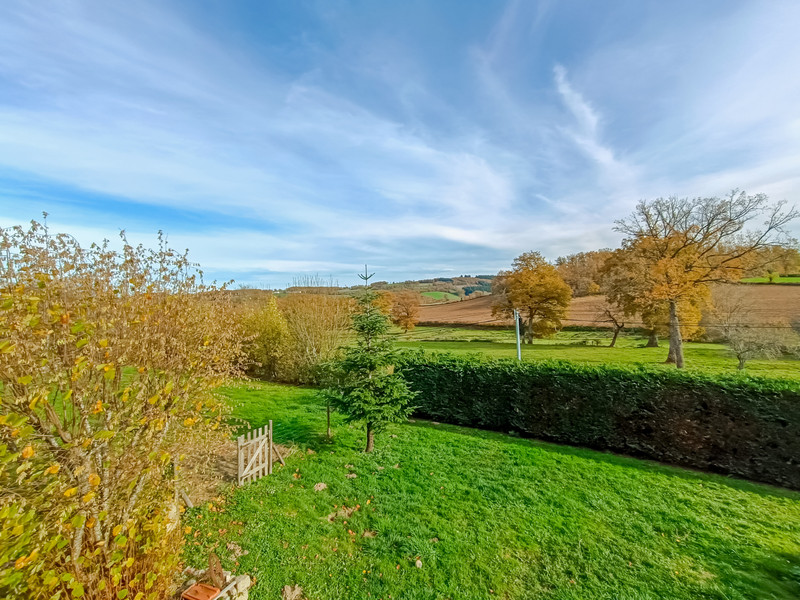 French property for sale in Auzances, Creuse - €139,900 - photo 10