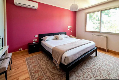 French property for sale in Bagnols-sur-Cèze, Gard - €380,000 - photo 9