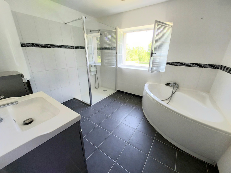 French property for sale in Sers, Charente - €190,000 - photo 7